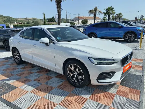 Volvo S60 B4 197 MHEV BVA CORE + GPS Caméra - Photo 3